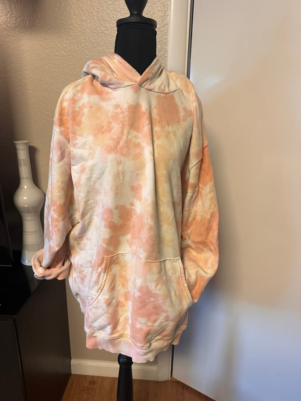 Aerie Pastel Tie Dye Oversized Hoodie Sweatshirt Peach Pink Kangaroo Pocket